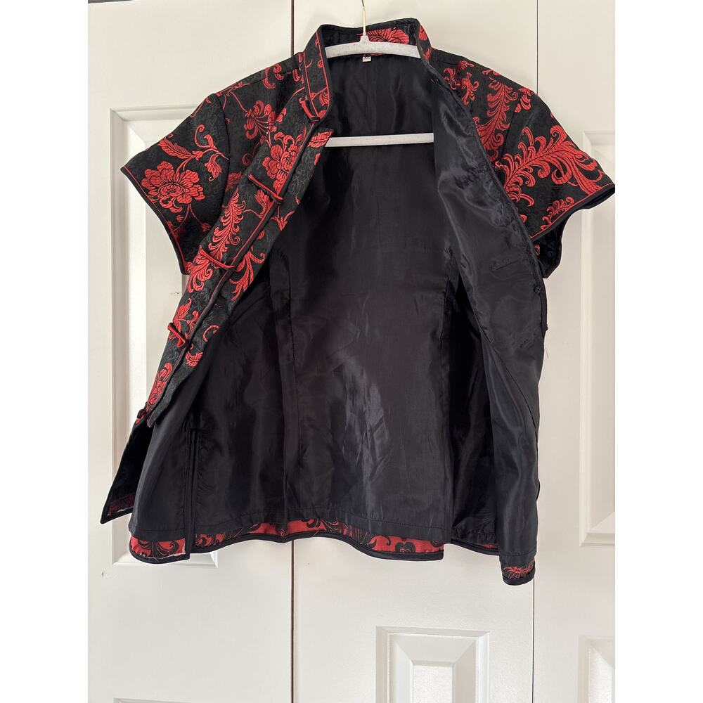 Red and Black Floral Button Down Shirt XL - Picture 9 of 9